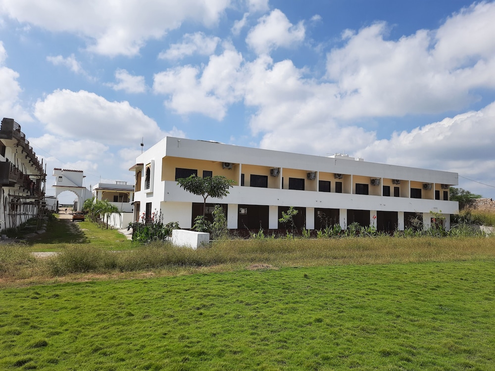 Vijayam Resort