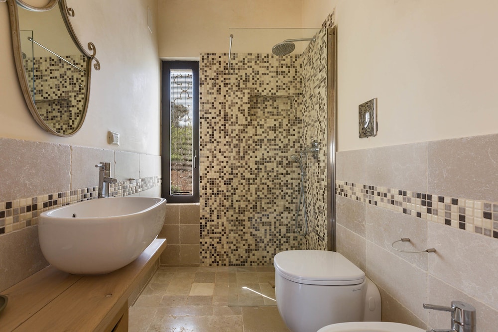 Villa Dahlia view 5