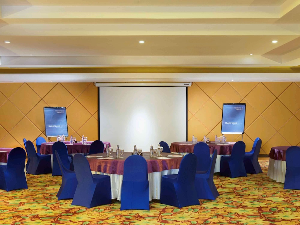 meeting & event spaces
