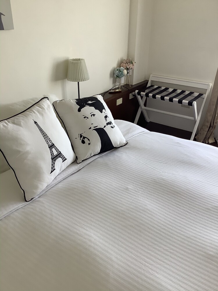Leisure Pavilion House B&B view 2
