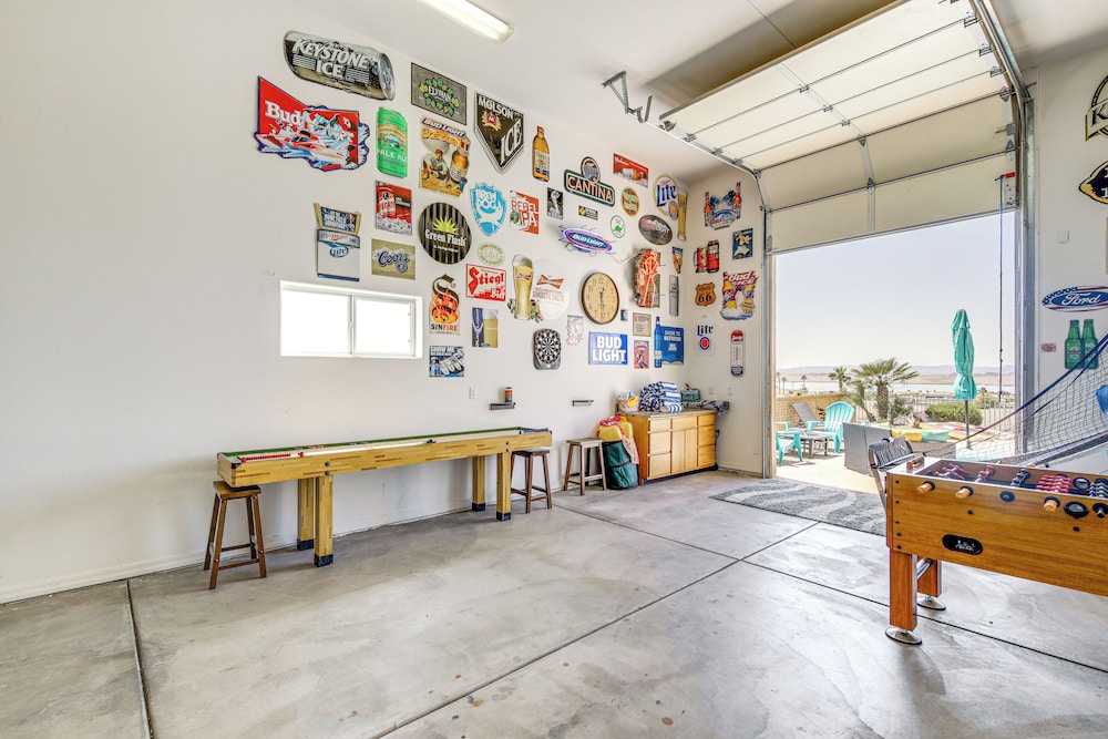Lake View & Games: Spacious Oasis in Lake Havasu!