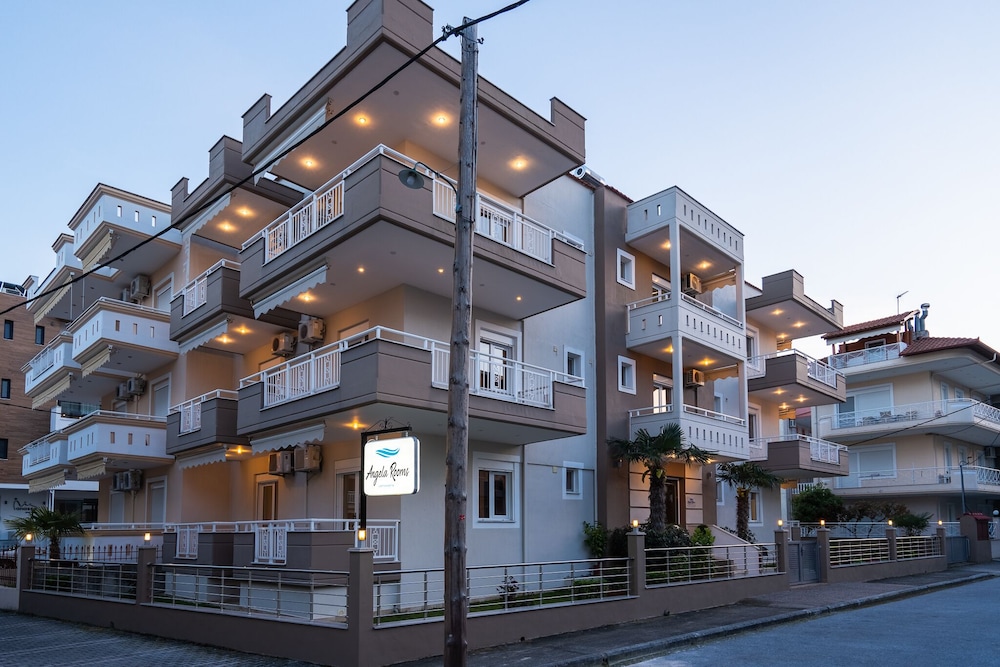 Angela Rooms photo 5