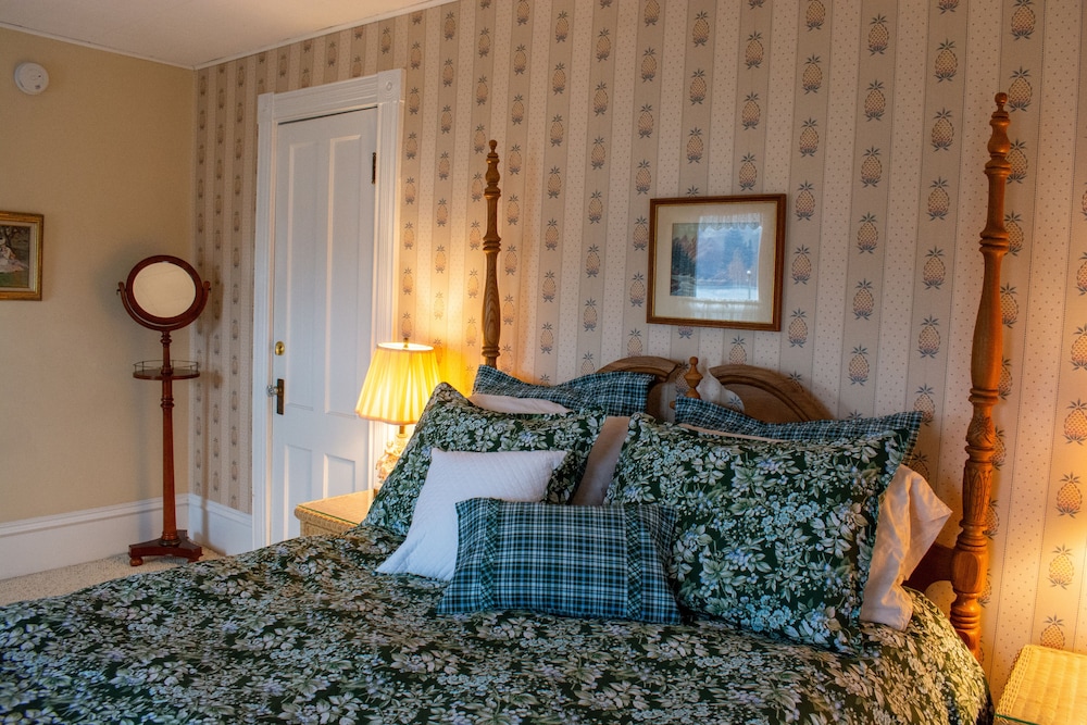 Hudson Manor Bed and Breakfast