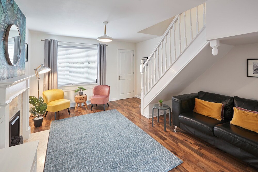 Host Stay Garden Cottage
