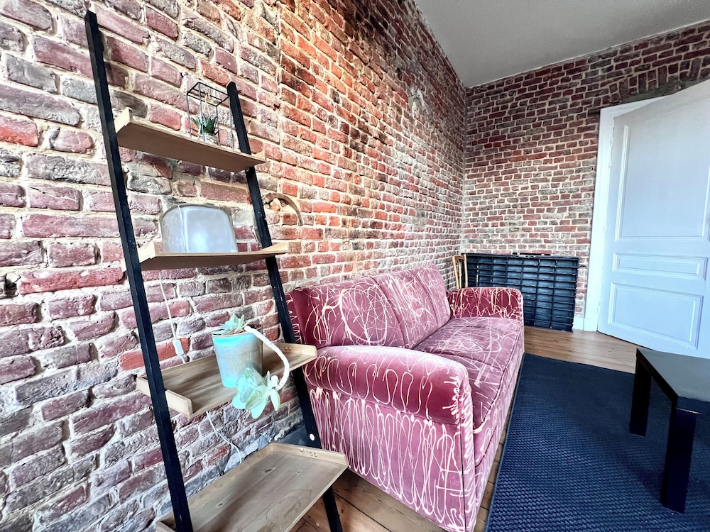 Spacious Family Apartment Midi