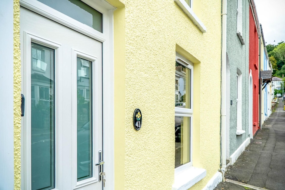 Woodville Road - 2 Bedroom House - Mumbles