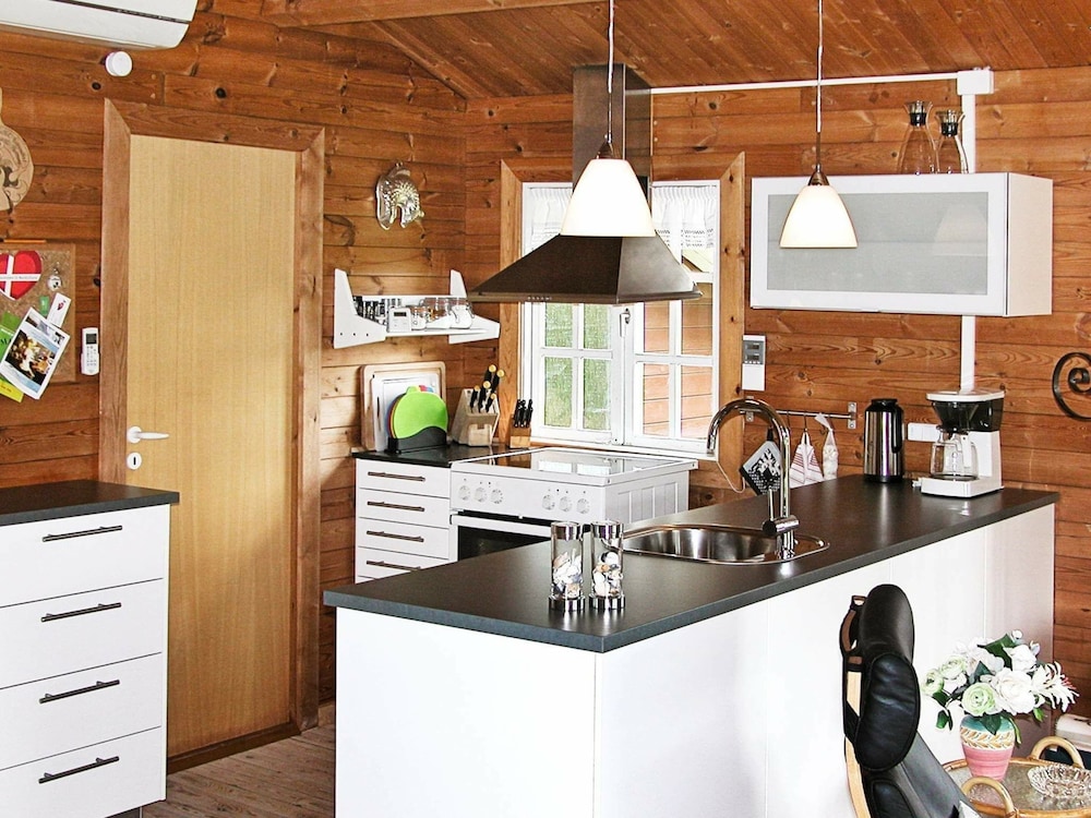 Classy Holiday Home in Ålbæk near Sea view 5