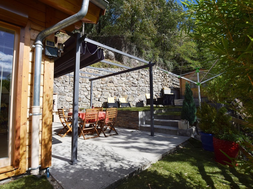 Riverside Chalet Retreat