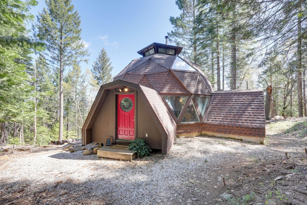 Off-grid Geodesic Dome: Nevada City House w/ Views