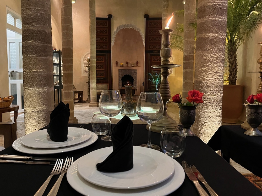 RIAD MALAÏKA