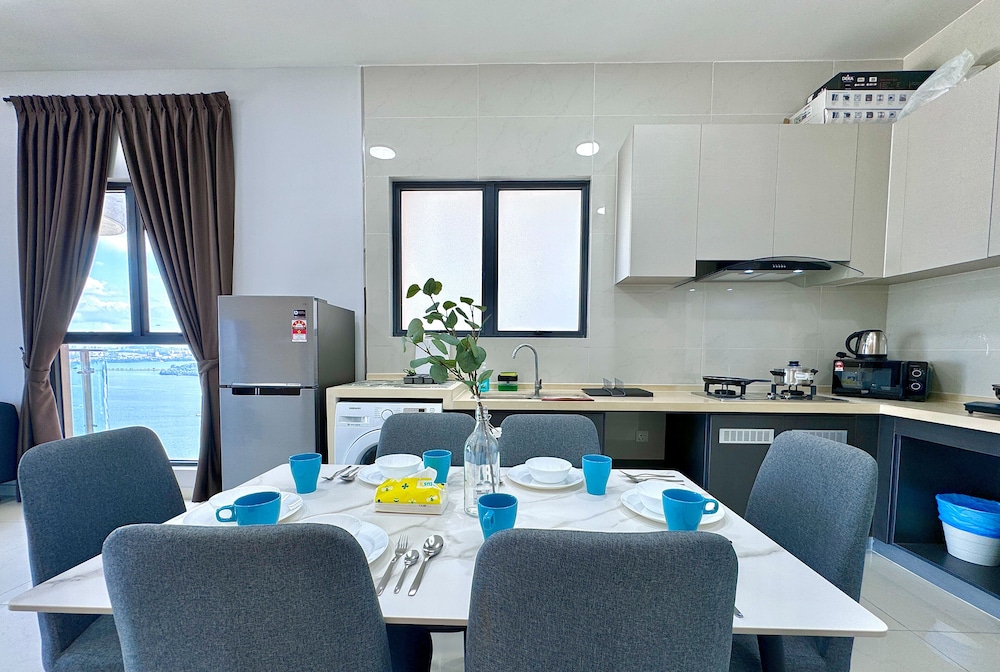 Country Garden Danga Bay Sea View Homestay by Stayrene