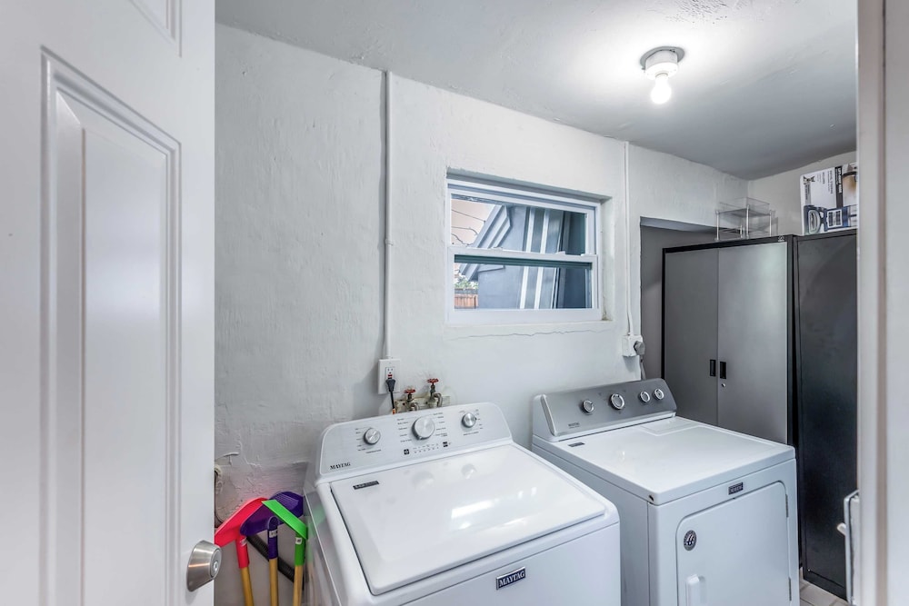 Pool, Hot Tub & Putting Green Near Deerfield Beach Oasis on Fourth by Avantstay