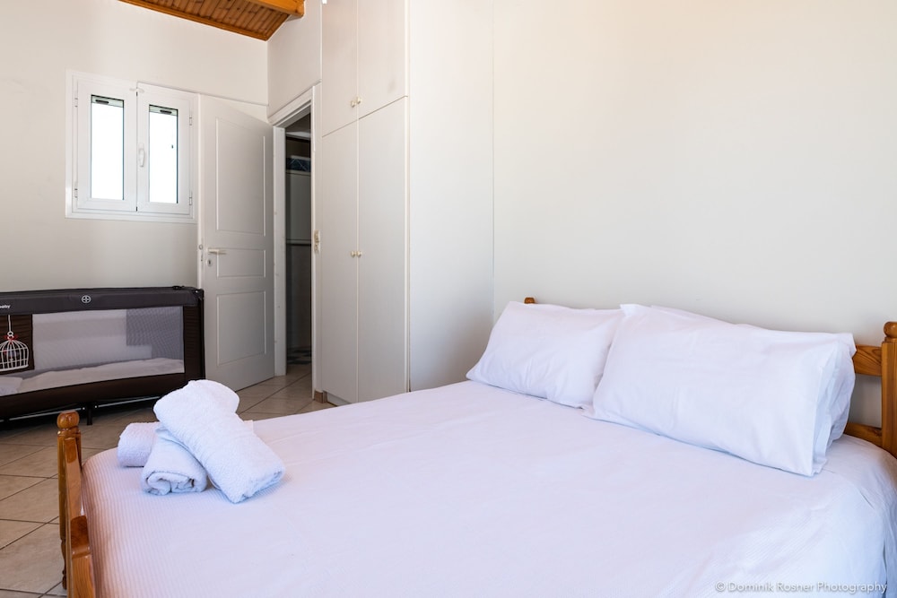 Beach Front Villa Gousetis
