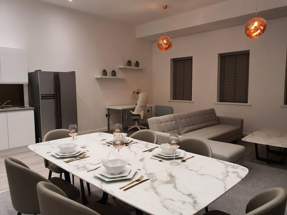 Stunning 1 Bed Apt Minutes From Bham City Centre