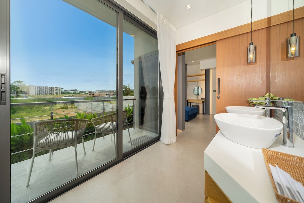 Riverhouse Phuket by Escape Villas