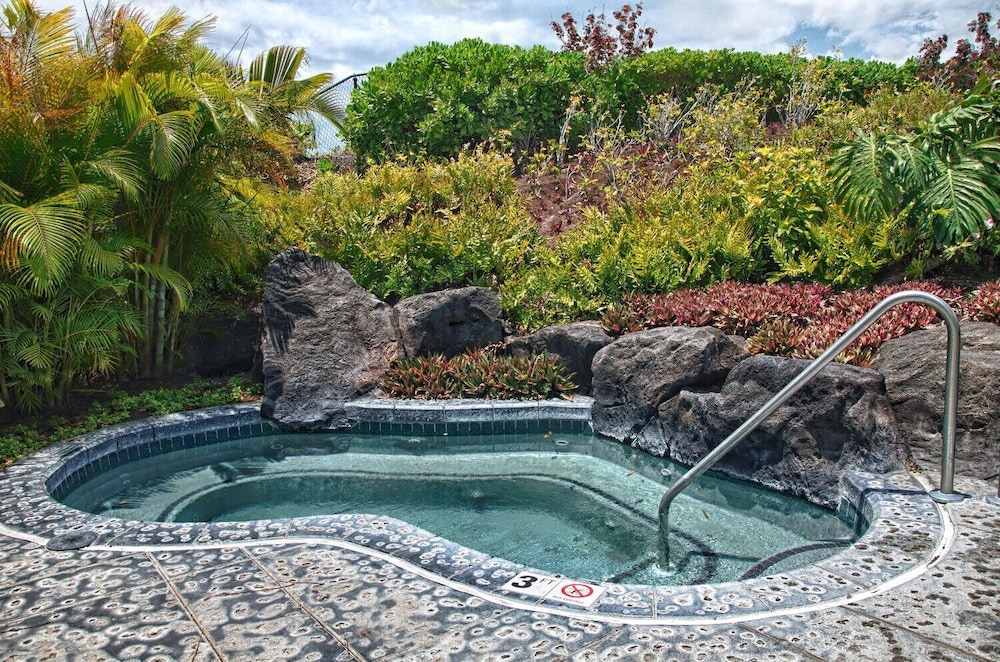 Waikoloa Beach Fun: Concierge, Pools & Steps to Dining & A-bay - Vrkcv