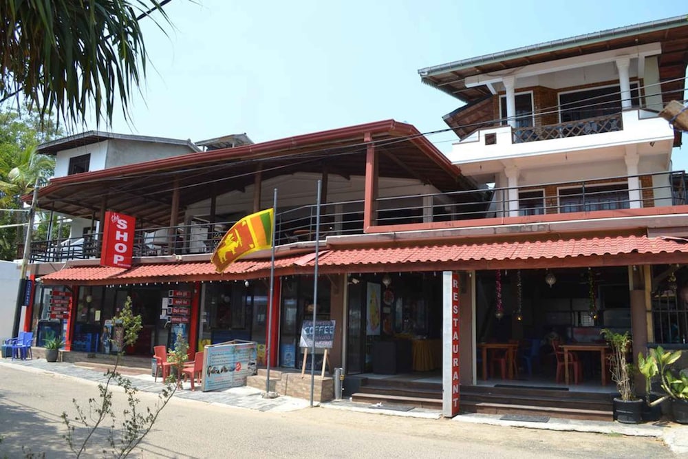 Gayana Guest House