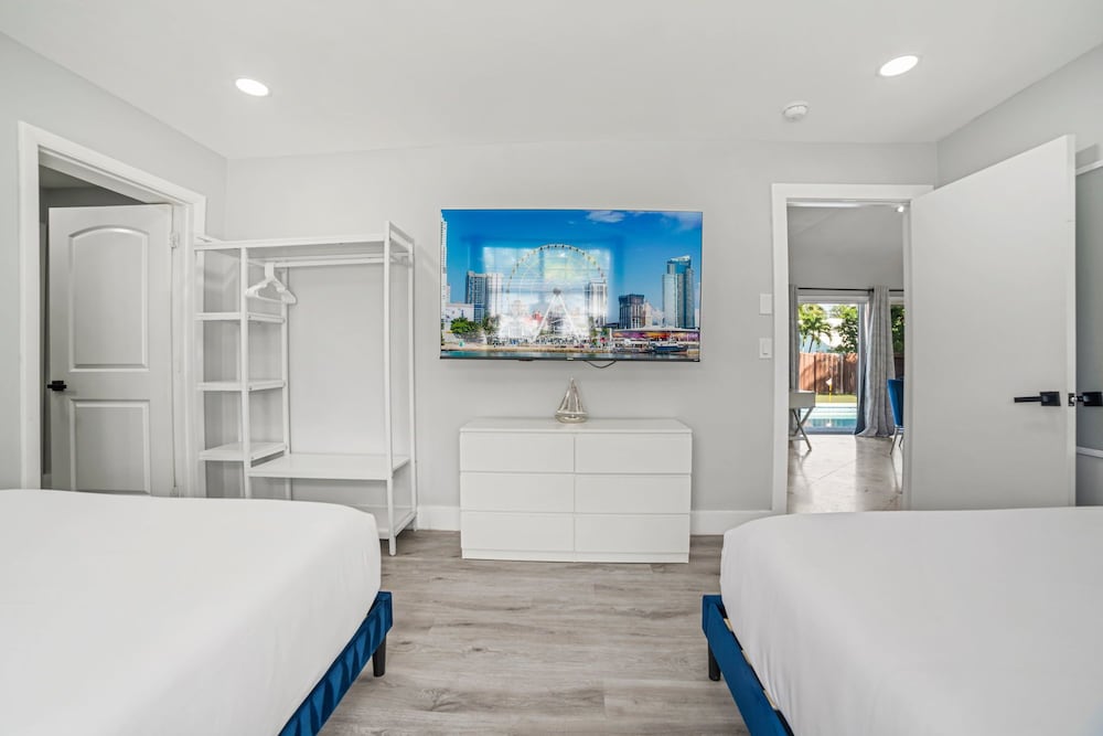 Spacious 6BR Beach Getaway w/ Heated Pool