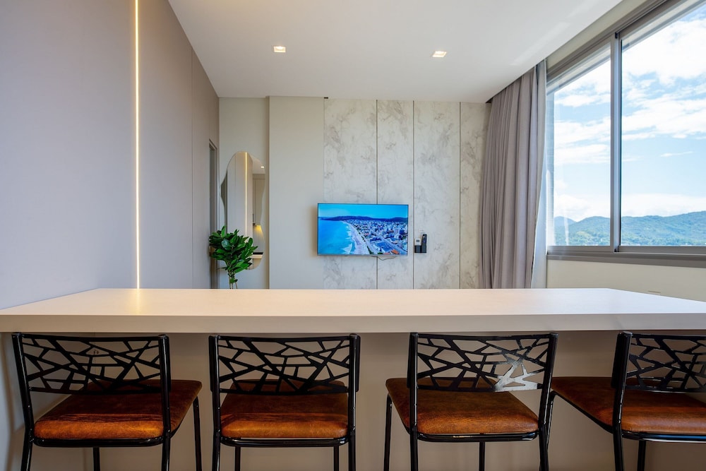 Elegance Residence