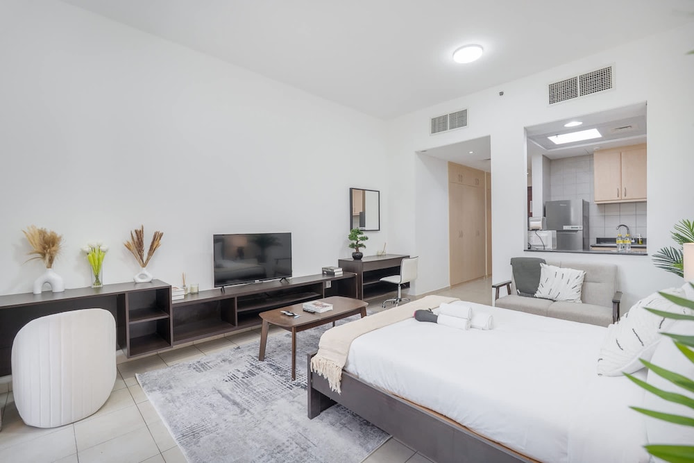 A Gorgeous Studio in Zen 20 That Sleeps 2