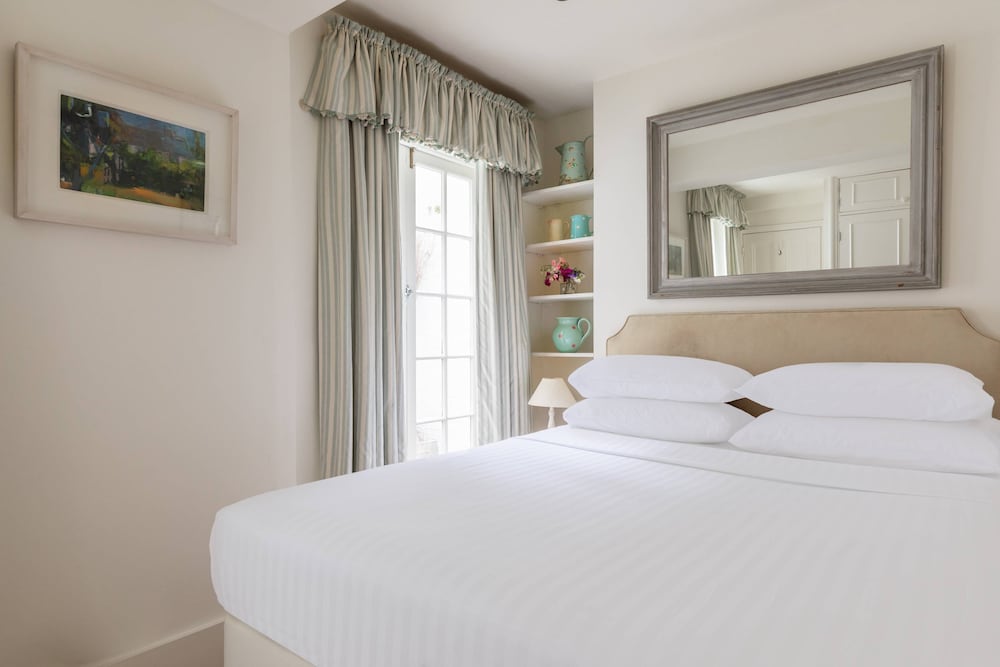 Ifield Road X by Onefinestay view 2