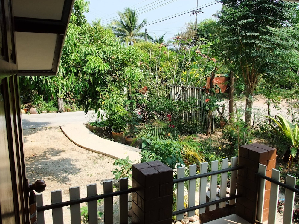 Bansuan Banjong Akkson
