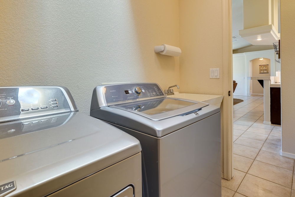 Lake Havasu City Vacation Rental: 4 Mi to Lake view 3