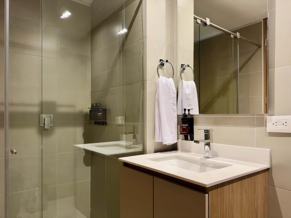 w Modern 2BR w Balcony in Santa Barbara