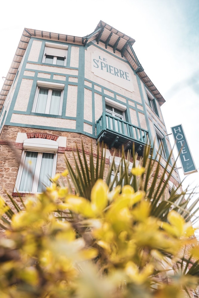 La Baule-Escoublac Vacations - Hotel Le St Pierre - Property Image 1