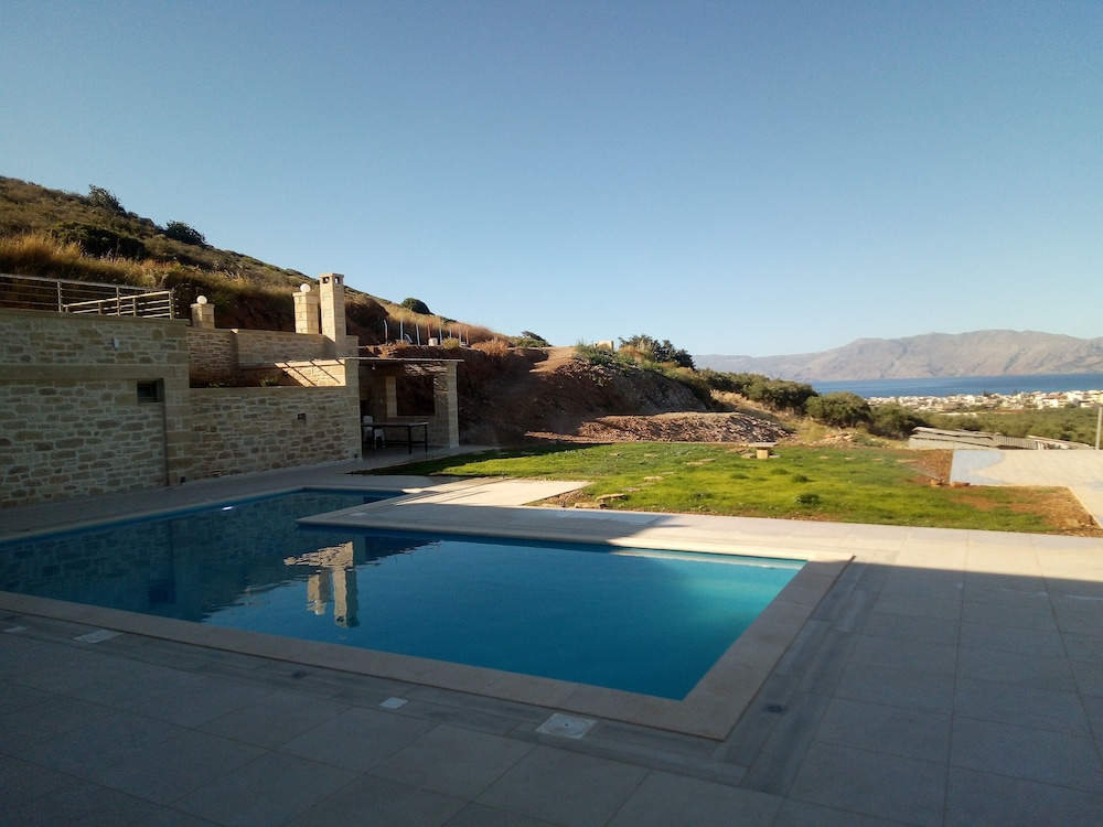 Villa Stylianos - Hostel