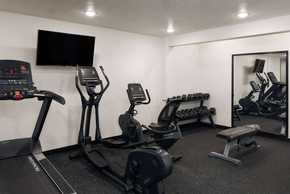 Cedar City Vacations - Wingate by Wyndham Cedar City - Property Image 10