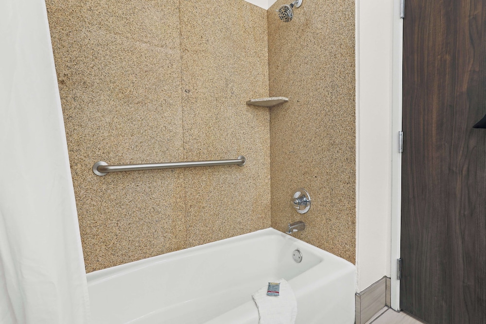 Best Western Iowa/Lake Charles East - Property Image 14