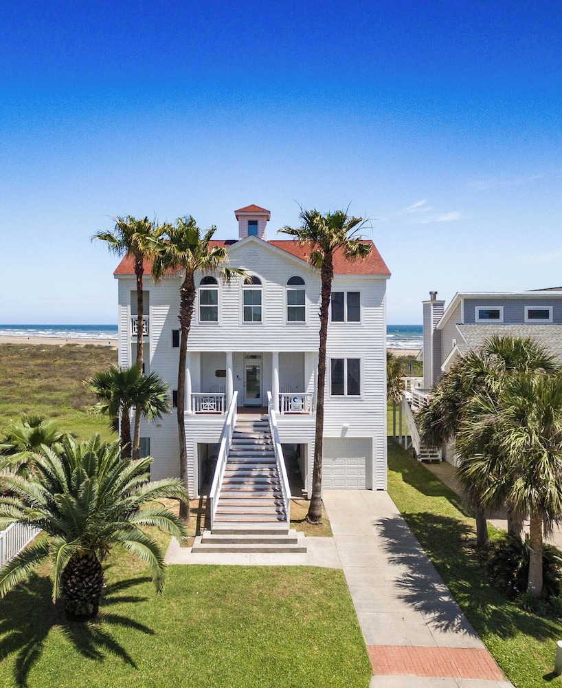 Breakers Pointe by Ryson Vacation Rentals