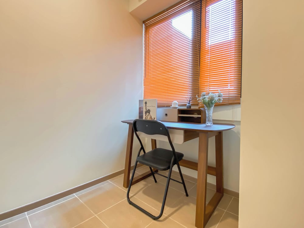 Brand New 1Br With Working Room At Meikarta Apartment