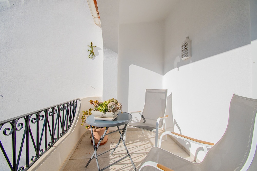 99 ADM Casa Mendes Fabulous Townhouse With Share