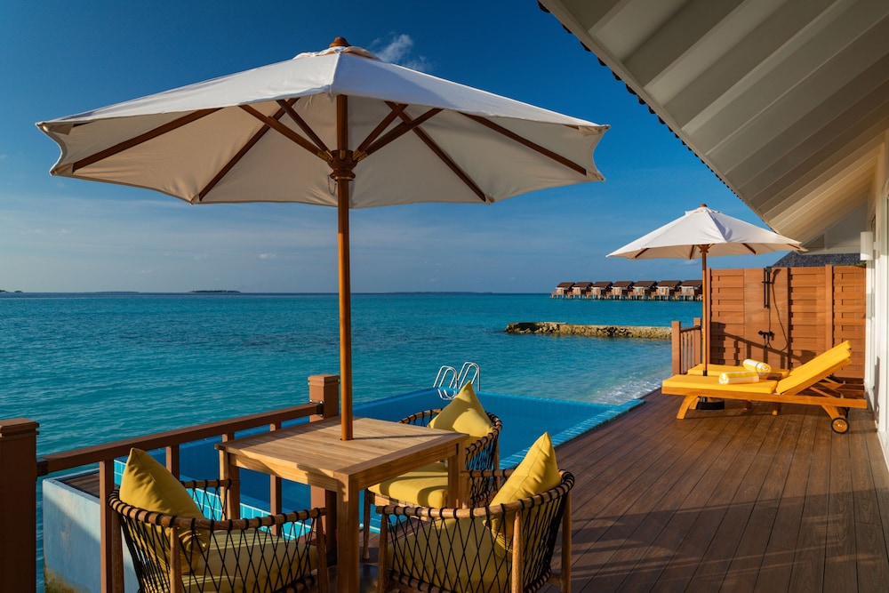 Dhigufaru Island Resort 4