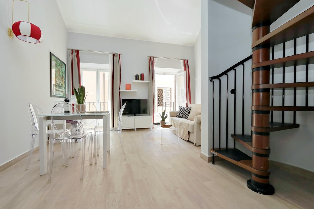 A11 Piazzetta Margutta - A11 - My Extra Home