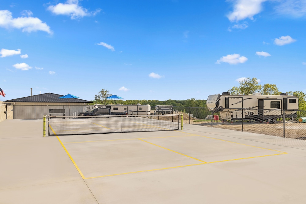 Coconuts RV Resort