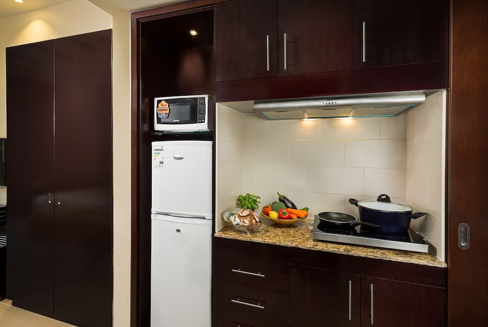 Abu Dhabi Vacations - Metropolitan Al Mafraq Hotel - Property Image 44