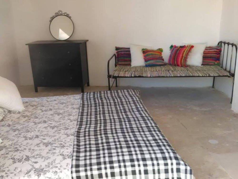 Immaculate 4-bed House in Pissouri view 5