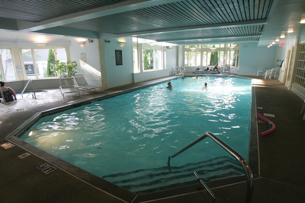 Water's Edge Resort & Spa
