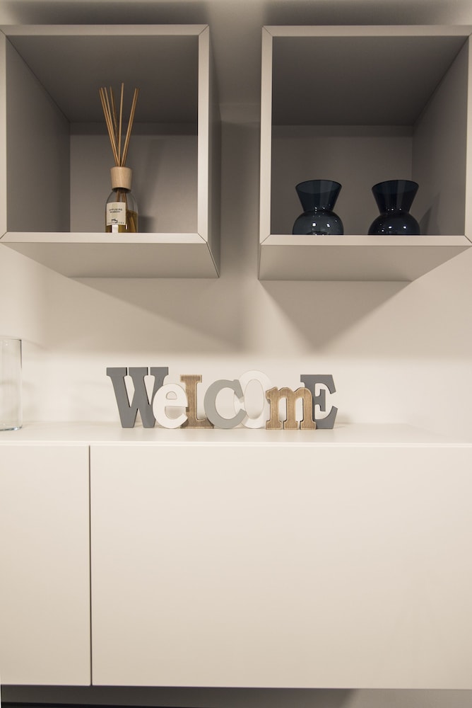 Contemporary 2 Bedroom Flat near University