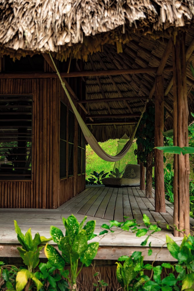 Chan Chich Lodge