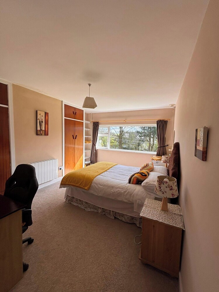 Luxurious Meath Retreat With 5 Bedrooms