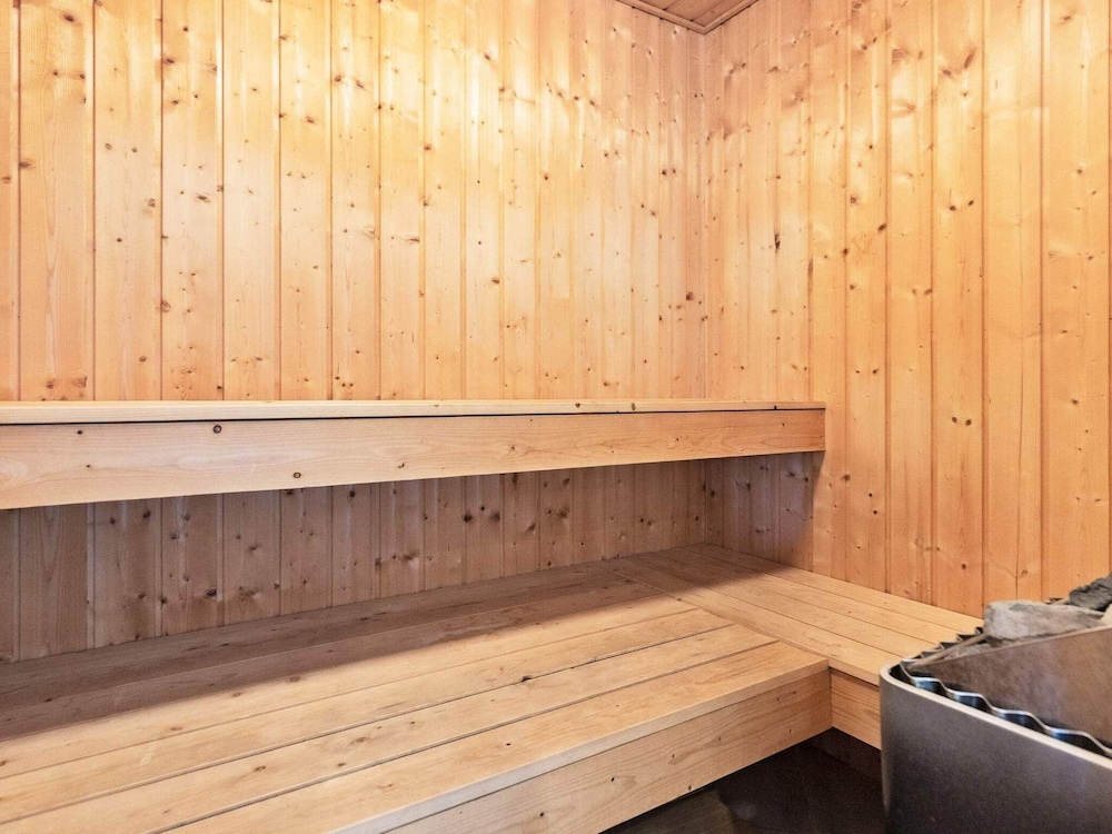 Renovated Retreat Near Beach - By Traum Ferienwohnungen view 2