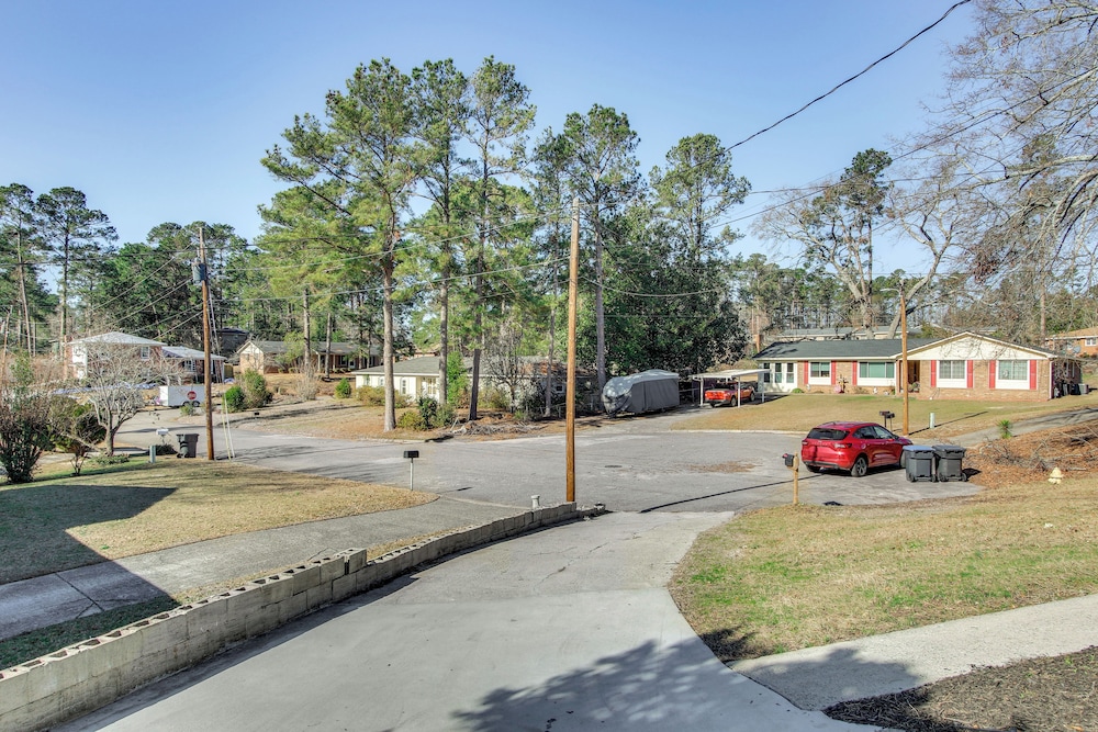 6 Mi to The Masters: Updated Home w/ Yard!