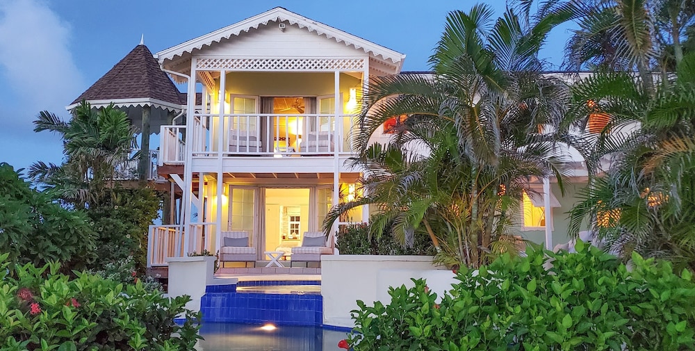 Beautiful 2-bed Cliffside Villa - Saline Reef 2 Bedroom Villa by RedAwning