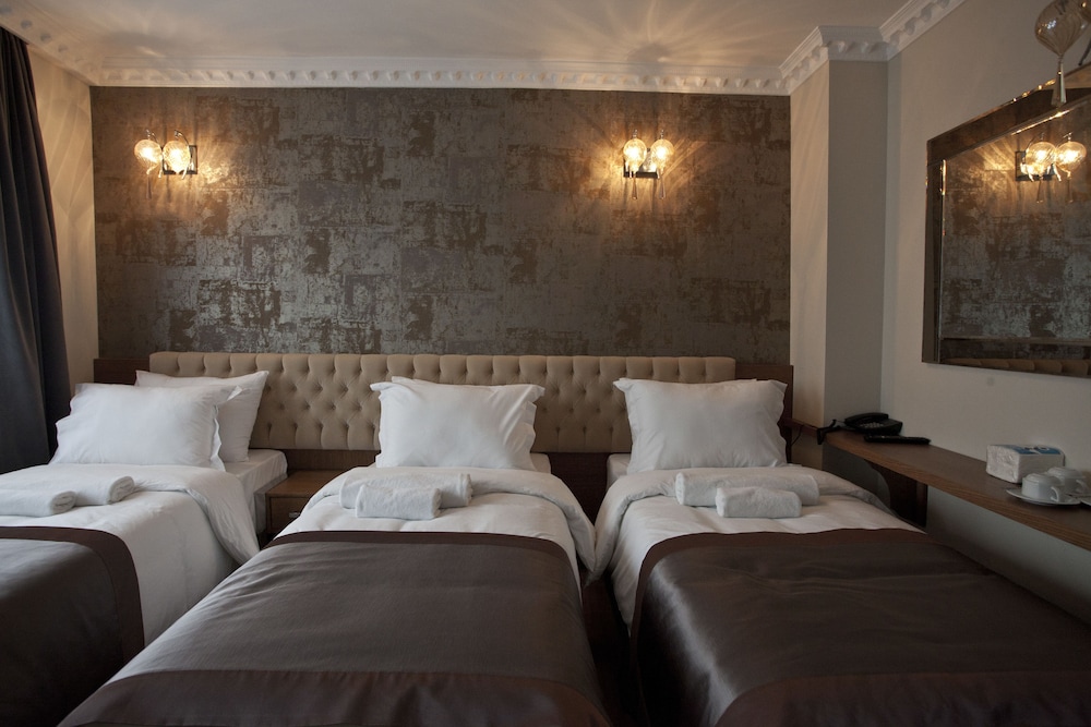 Pera Line Otel - Image 25