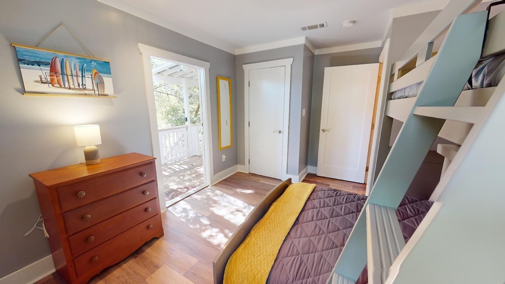 1004 2nd Avenue by Tybee Vacation Rentals