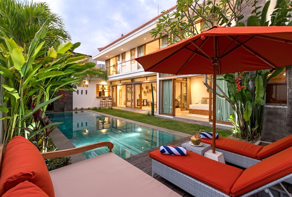 Beautiful Boho-chic 4br Tropical Villa in Pererenan Canggu
